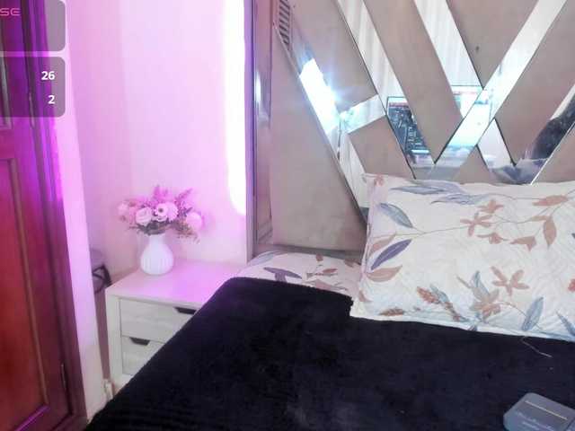 casey-lorens live cam on BongaCams