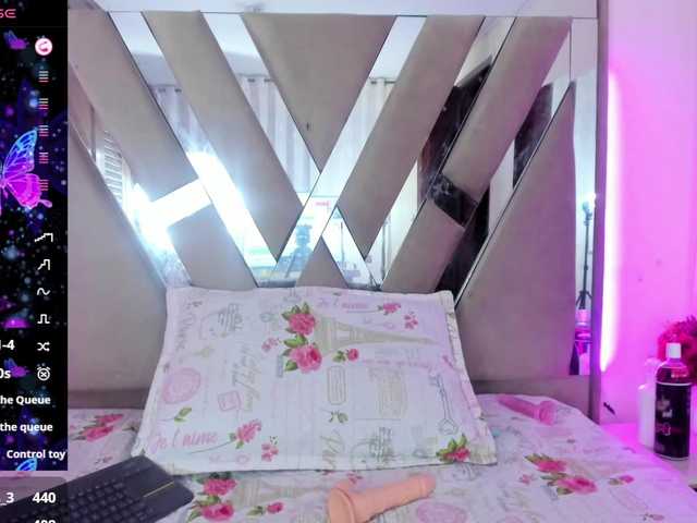 casey-lorens live cam on BongaCams