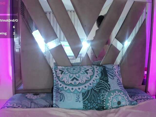 casey-lorens live cam on BongaCams
