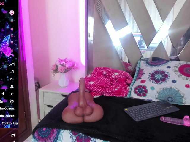 casey-lorens live cam on BongaCams