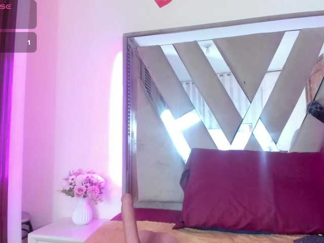 casey-lorens live cam on BongaCams