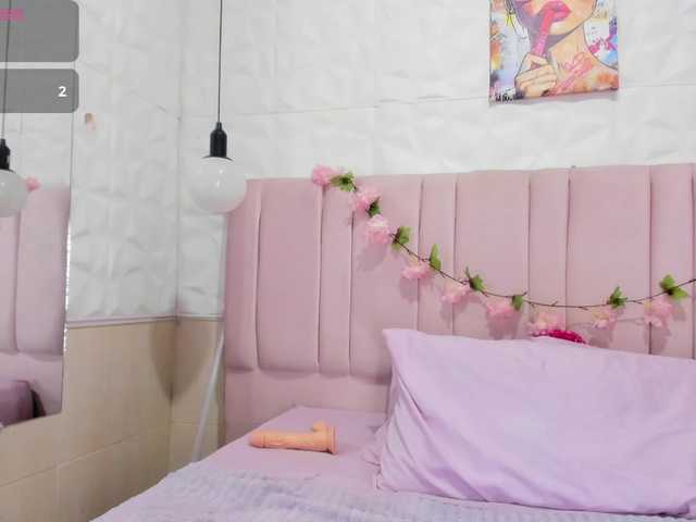 casey-lorens live cam on BongaCams