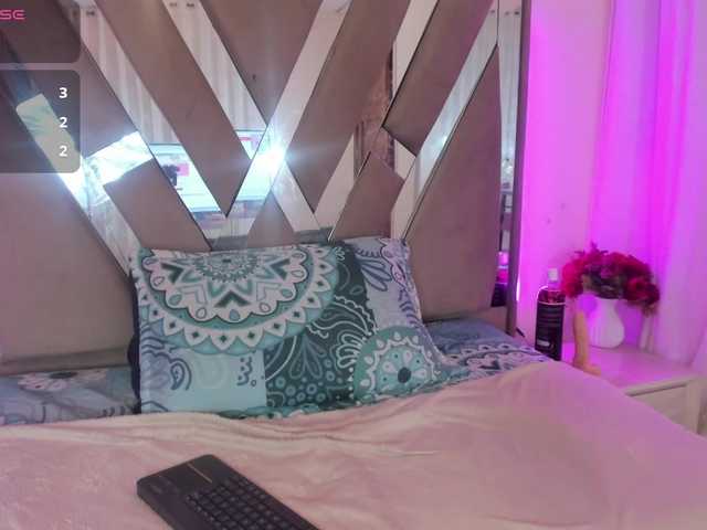 casey-lorens live cam on BongaCams