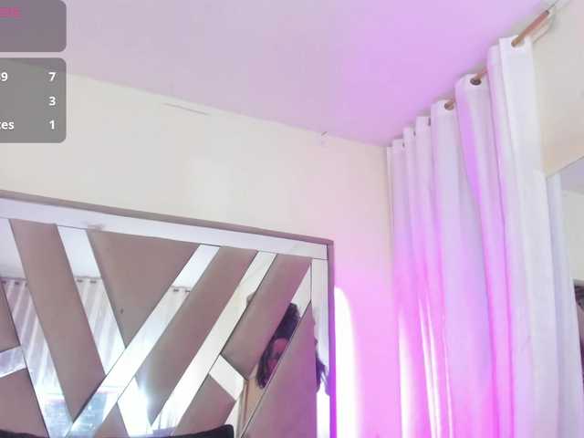 casey-lorens live on BongaCams