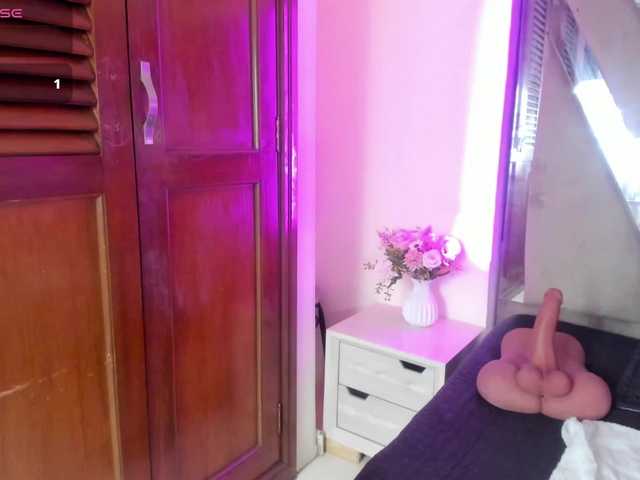 casey-lorens live webcam show