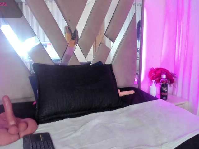 casey-lorens live cam on BongaCams