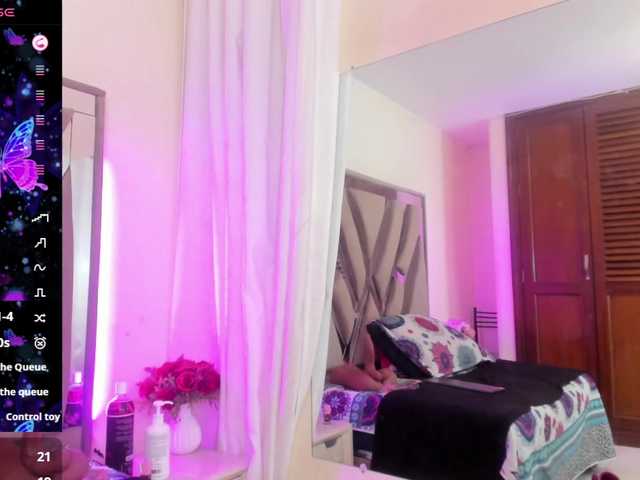 casey-lorens live cam on BongaCams