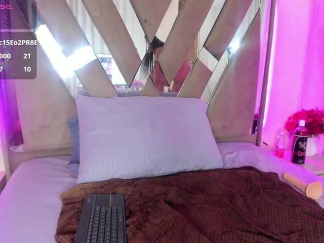 casey-lorens live cam on BongaCams