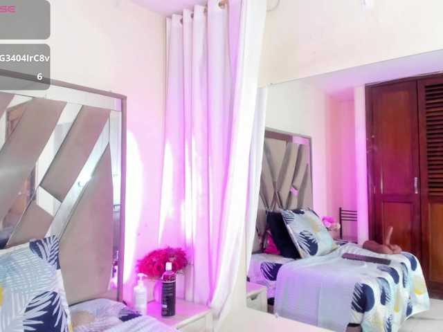 casey-lorens live cam on BongaCams