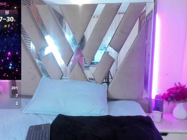 casey-lorens live cam on BongaCams