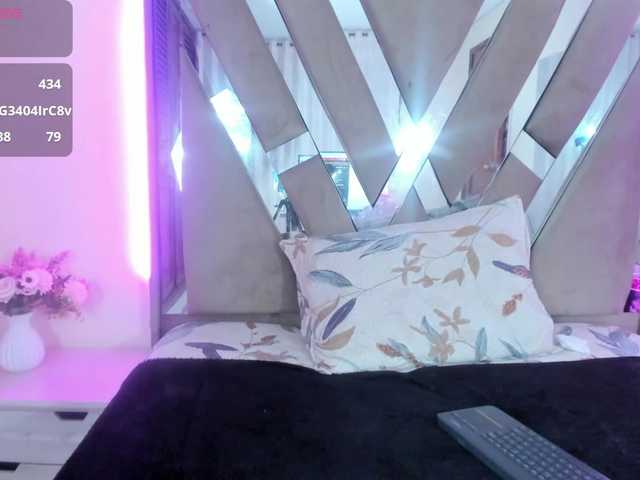 casey-lorens live cam on BongaCams