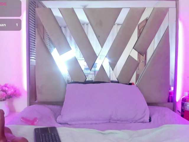 casey-lorens live cam on BongaCams