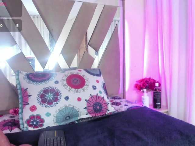 casey-lorens live cam on BongaCams
