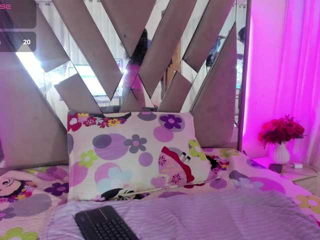 casey-lorens live cam on BongaCams