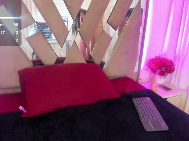 casey-lorens live cam on BongaCams