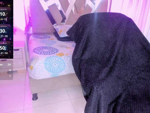 casey-lorens live cam on BongaCams