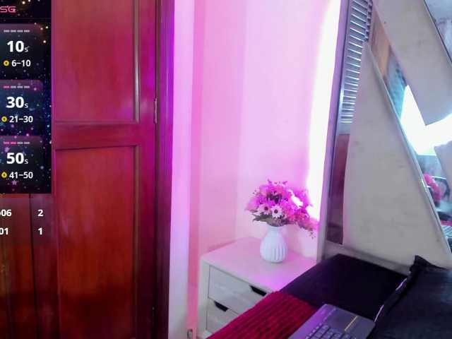 casey-lorens live cam on BongaCams