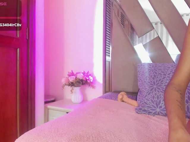 casey-lorens live cam on BongaCams