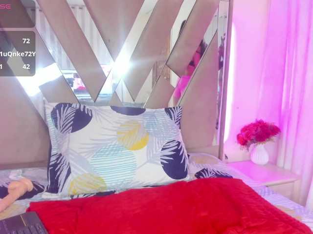 casey-lorens live cam on BongaCams