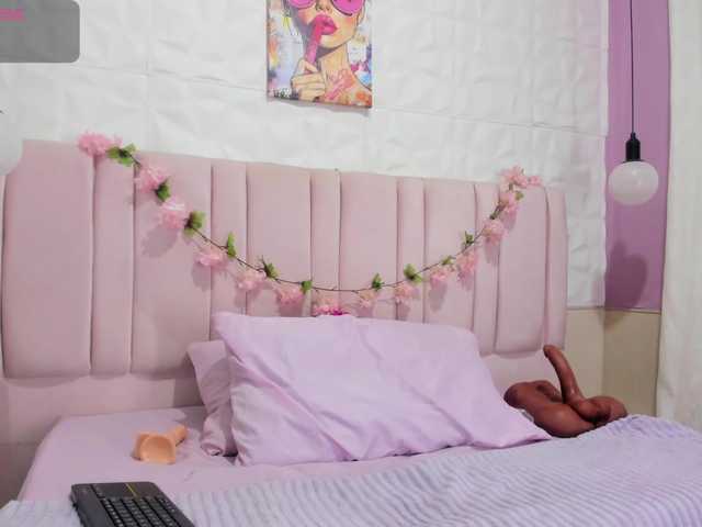 casey-lorens live cam on BongaCams