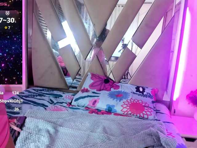 casey-lorens live cam on BongaCams