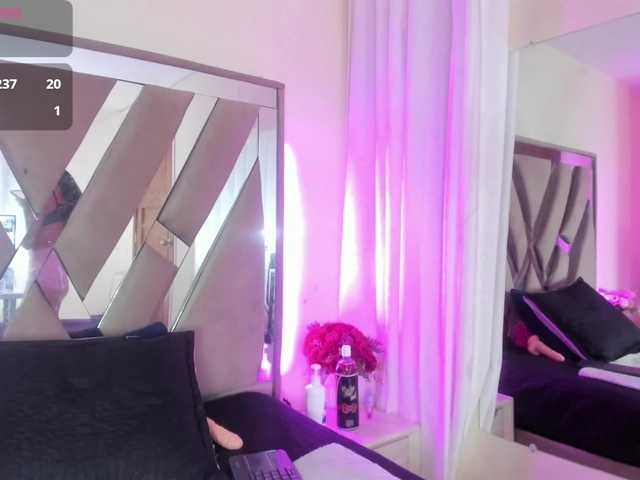 casey-lorens live webcam show