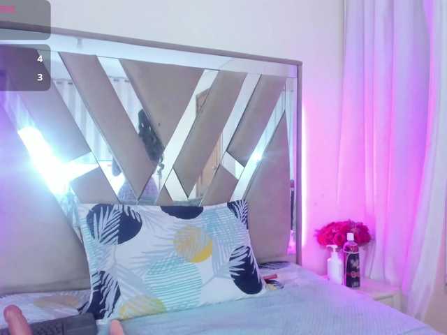 casey-lorens live cam on BongaCams