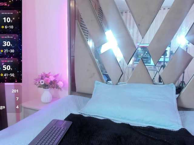 casey-lorens live cam on BongaCams
