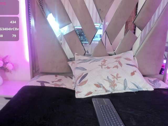 casey-lorens live cam on BongaCams