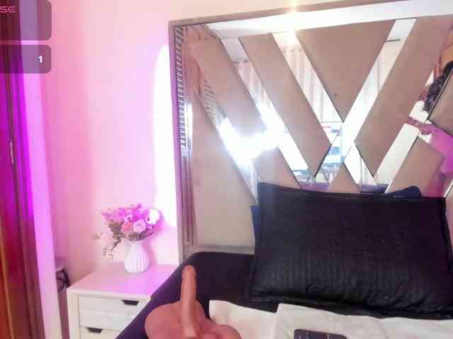 casey-lorens webcam