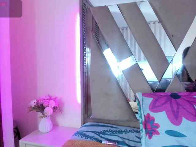 casey-lorens webcam
