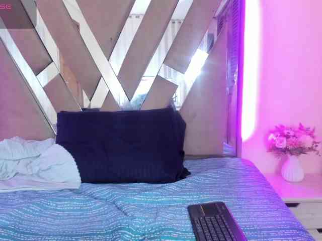 casey-lorens webcam