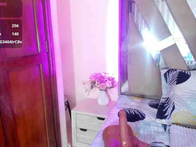 casey-lorens's live room