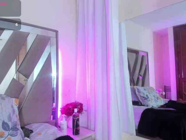 casey-lorens webcam