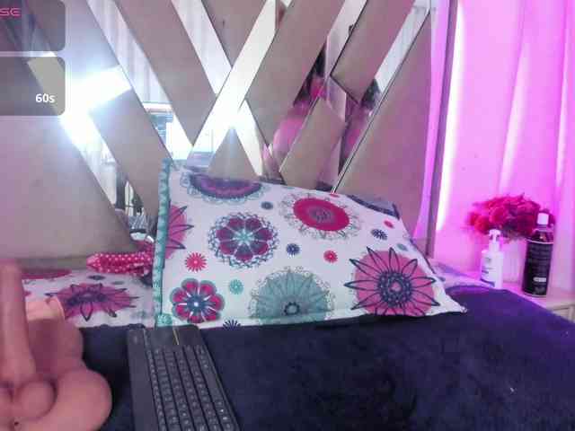 casey-lorens webcam