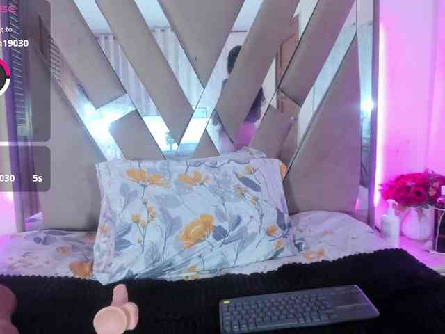 casey-lorens webcam