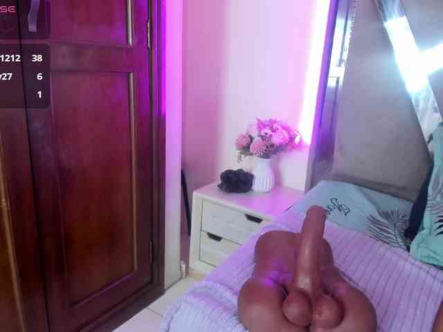 Modelo: casey-lorens