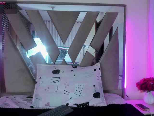 casey-lorens webcam