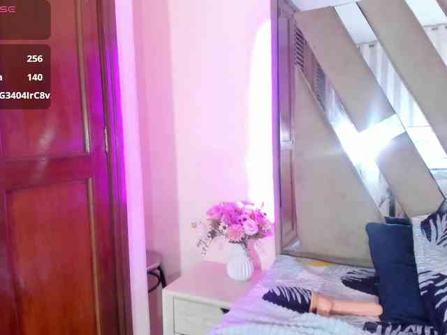 casey-lorens webcam