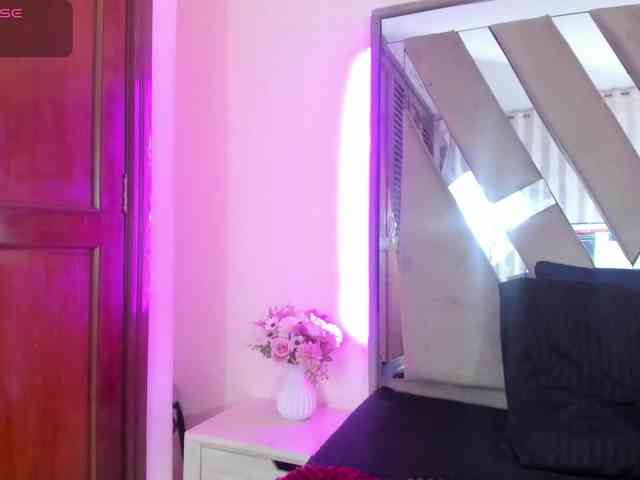 casey-lorens webcam