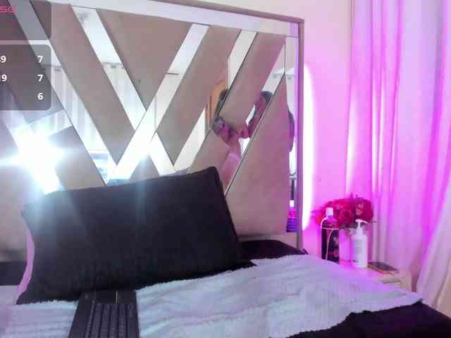 casey-lorens webcam