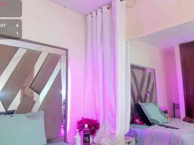 casey-lorens webcam