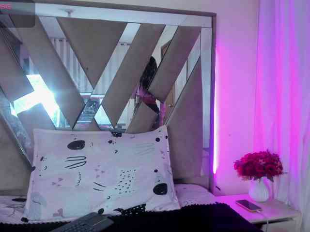 casey-lorens webcam