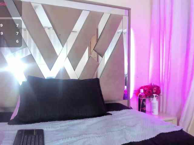 casey-lorens webcam