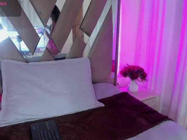 casey-lorens webcam