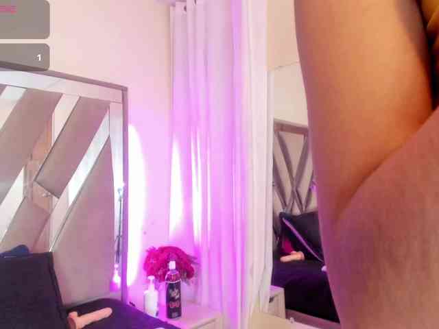 casey-lorens webcam