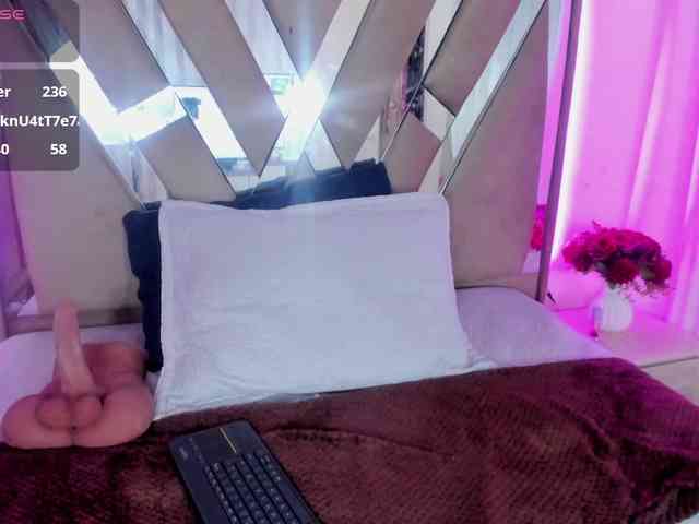 casey-lorens webcam