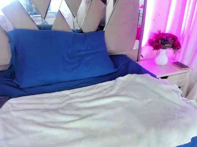 casey-lorens webcam