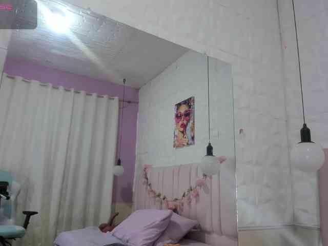 casey-lorens webcam