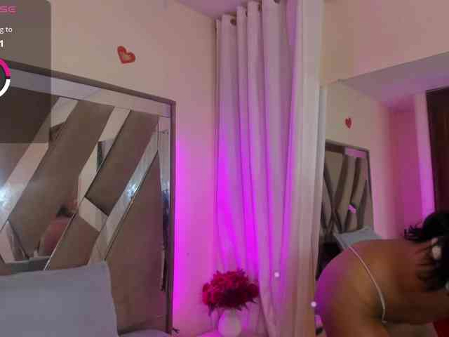 casey-lorens webcam